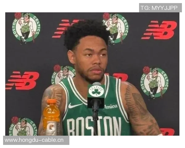 马祖拉称赞A西蒙斯展现对抗性和侵略性正是球队所需表现 马祖拉称赞A西蒙斯展现对抗性和侵略性正是球队所需表现