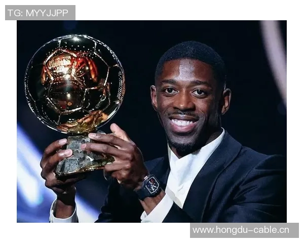 登贝莱荣归故里携金球奖与家乡人民共享荣耀时刻