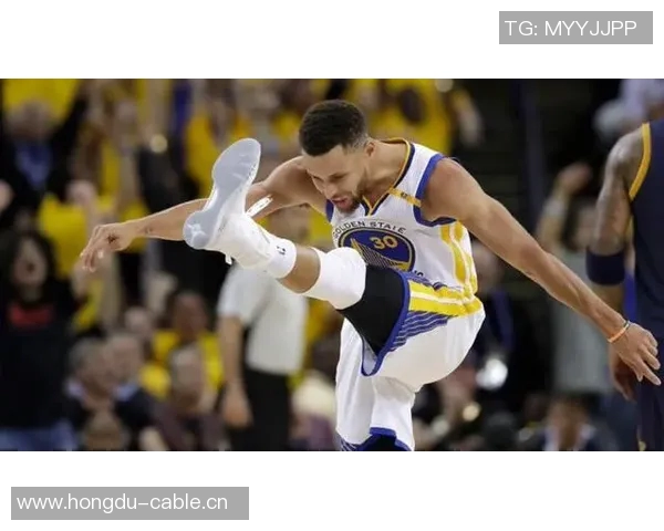 科塔全场拼搏表现出色16投7中贡献14分9板3助并抢下6个前场板