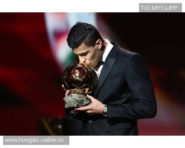 曼城官推庆祝罗德里获金球奖一周年回顾精彩瞬间 曼城官推庆祝罗德里获金球奖一周年回顾精彩瞬间