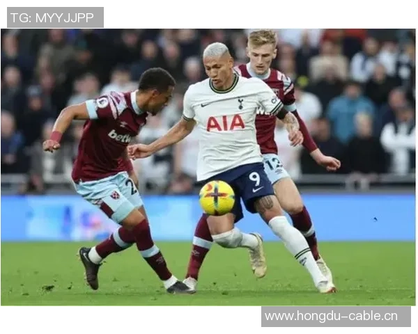 多库本赛季盘带次数和禁区触球数双双领跑英超球员榜单