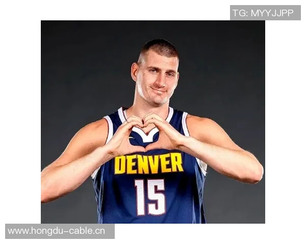 约基奇带伤拼搏全场仅失一罚球贡献26分9篮板10助攻表现惊艳