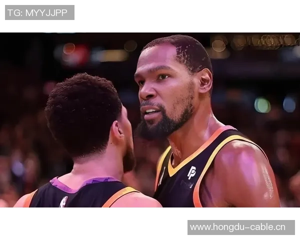 杜兰特关键时刻发威23投12中砍下28分助球队逆转取胜